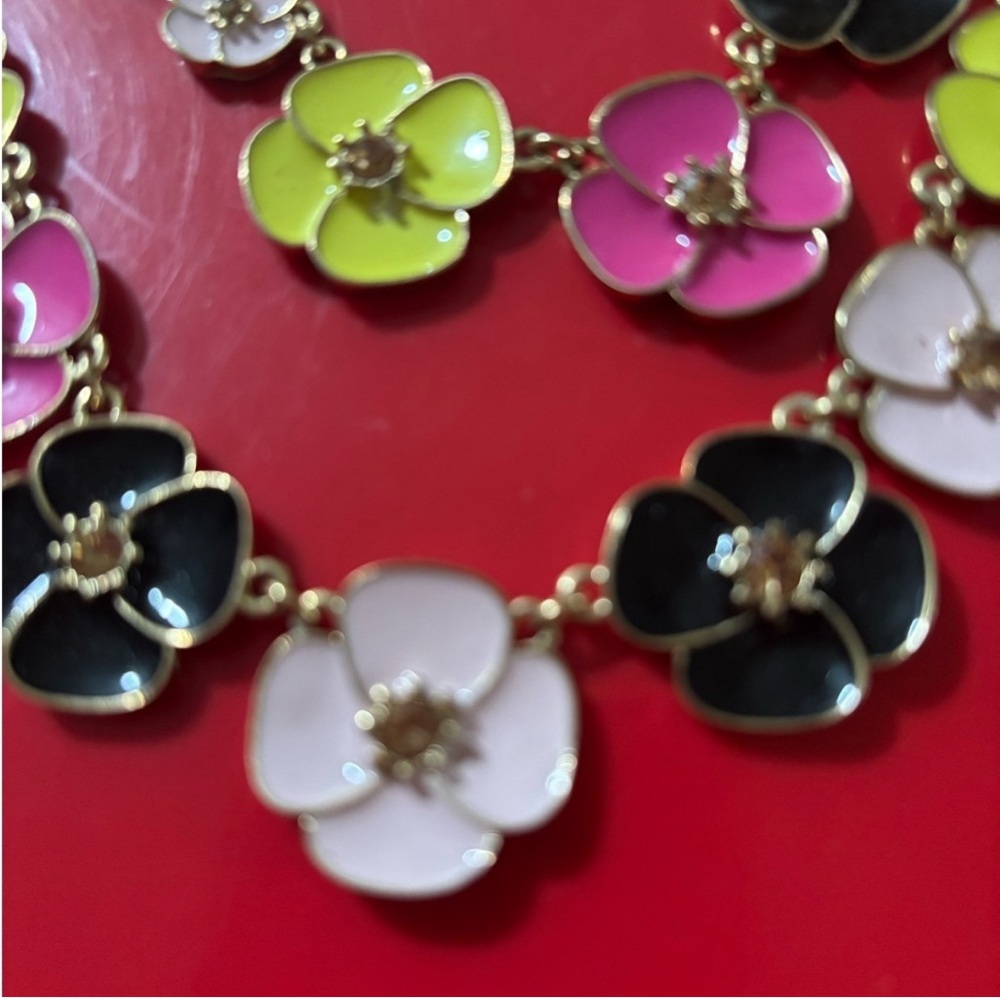 Kate spade beautiful enamel + rhinestone masses of flowers necklace multi layer - Picture 2 of 3